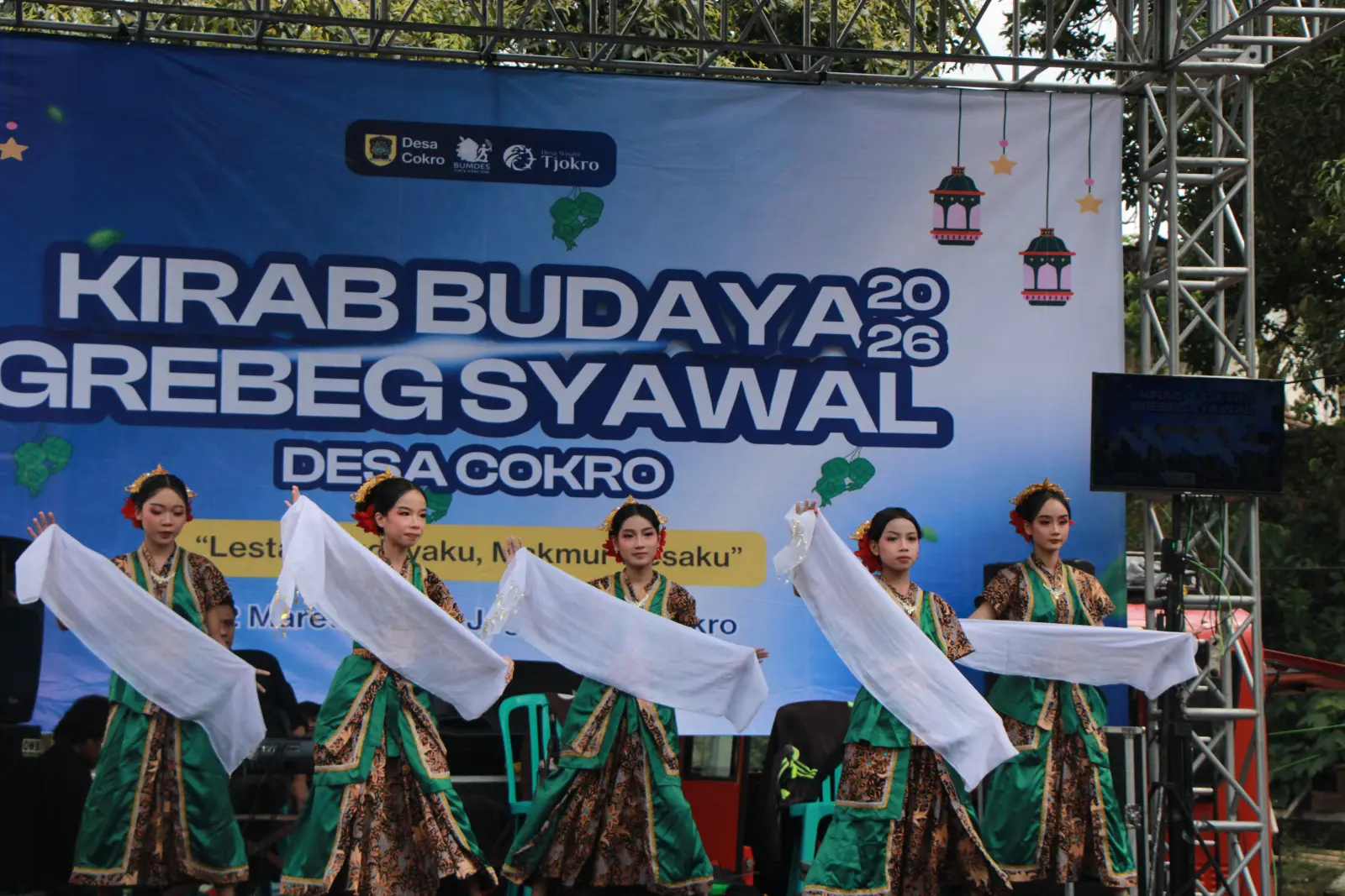 Tari Tradisional & Modern